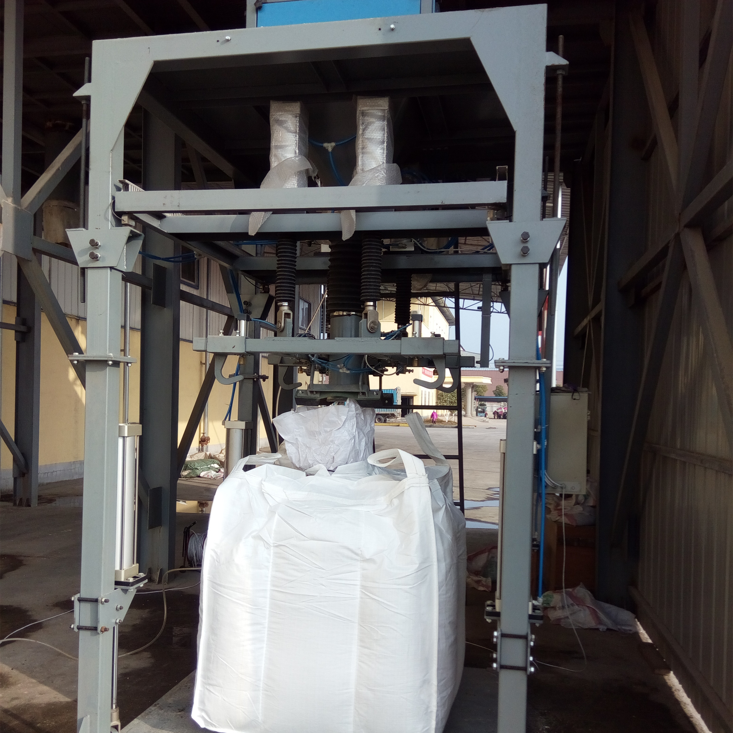 1840*2240*4500mm 100g Fluorspar Powder Jumbo Bag Packing Machine